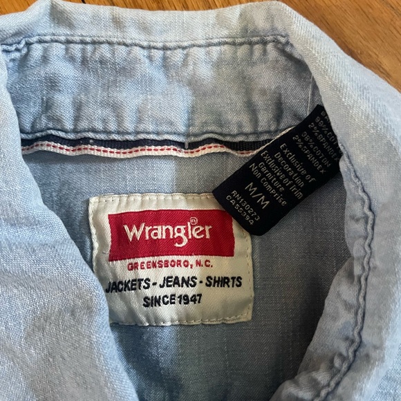 Light Blue Denim Button Up - Mens Size Medium - Picture 4 of 6